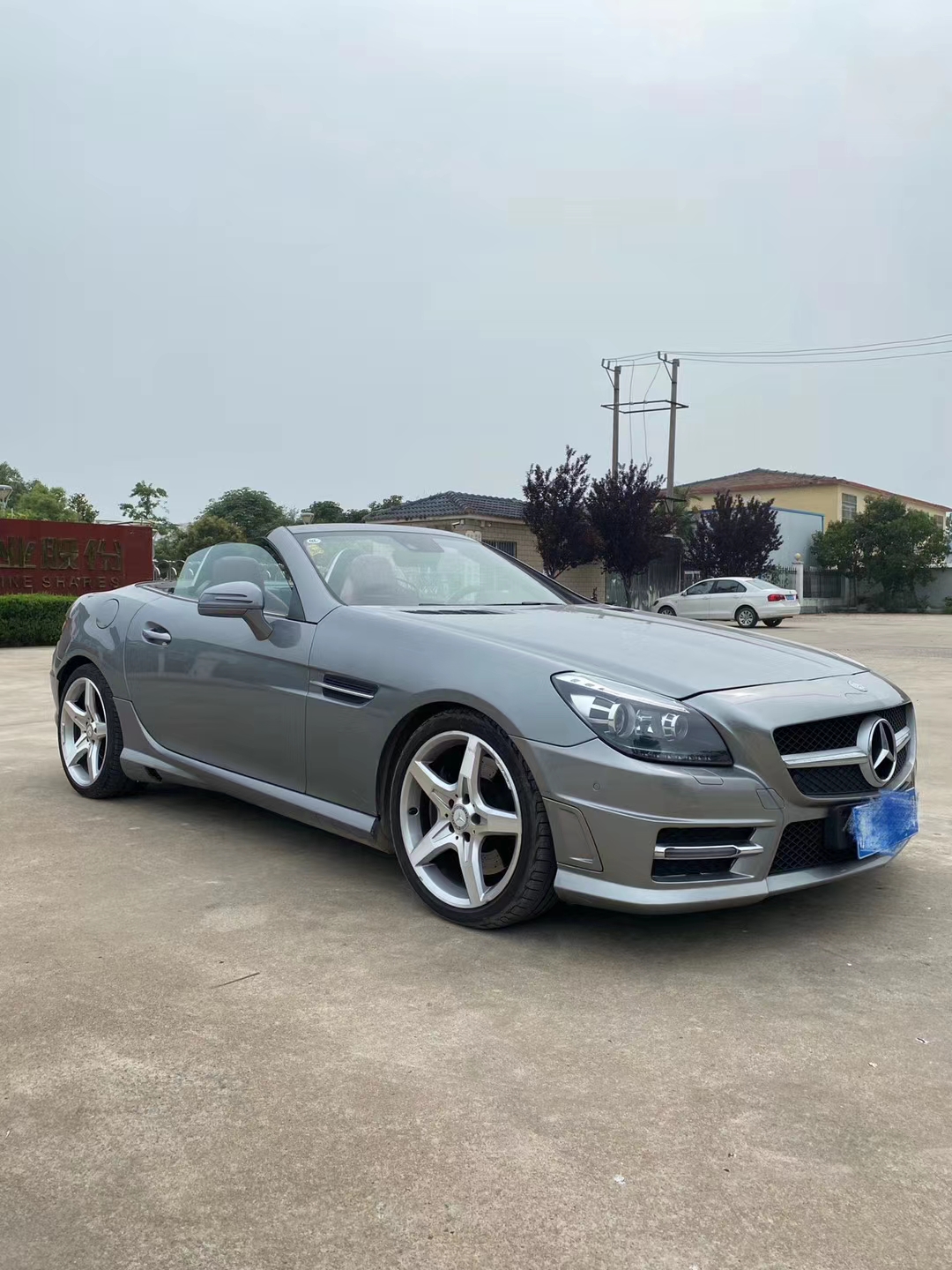 14年奔驰slk200敞篷 极品车况 全车amg套件