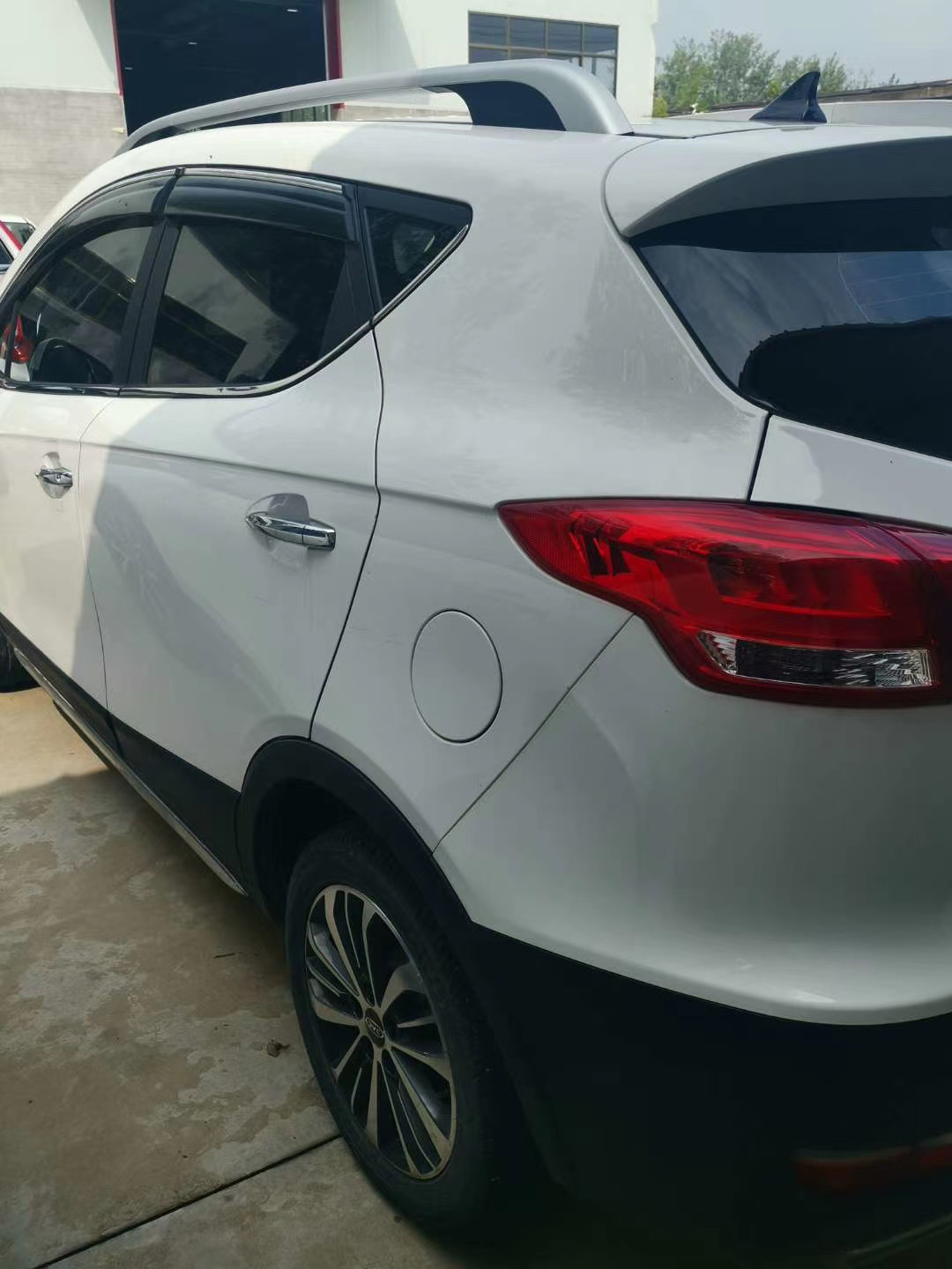 5l 车辆描述      抵押到期,17年江淮瑞风s3.