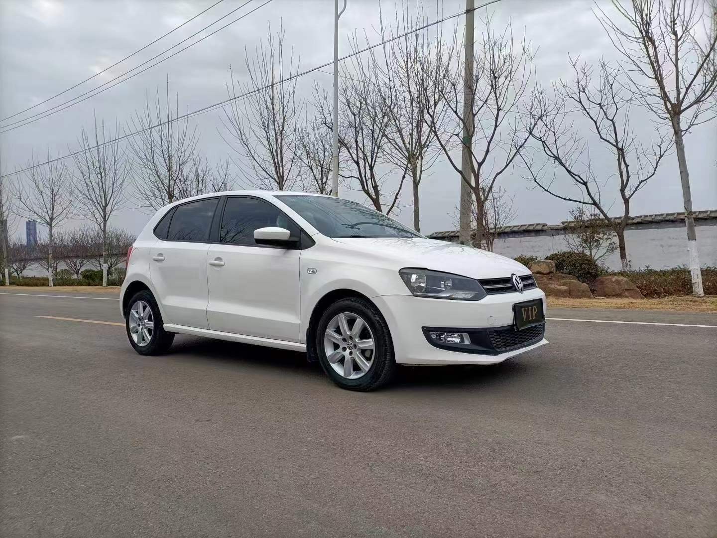 大图展示新到,非常保值一款小车,13年大众菠萝,自动挡,大瓶导航,带s